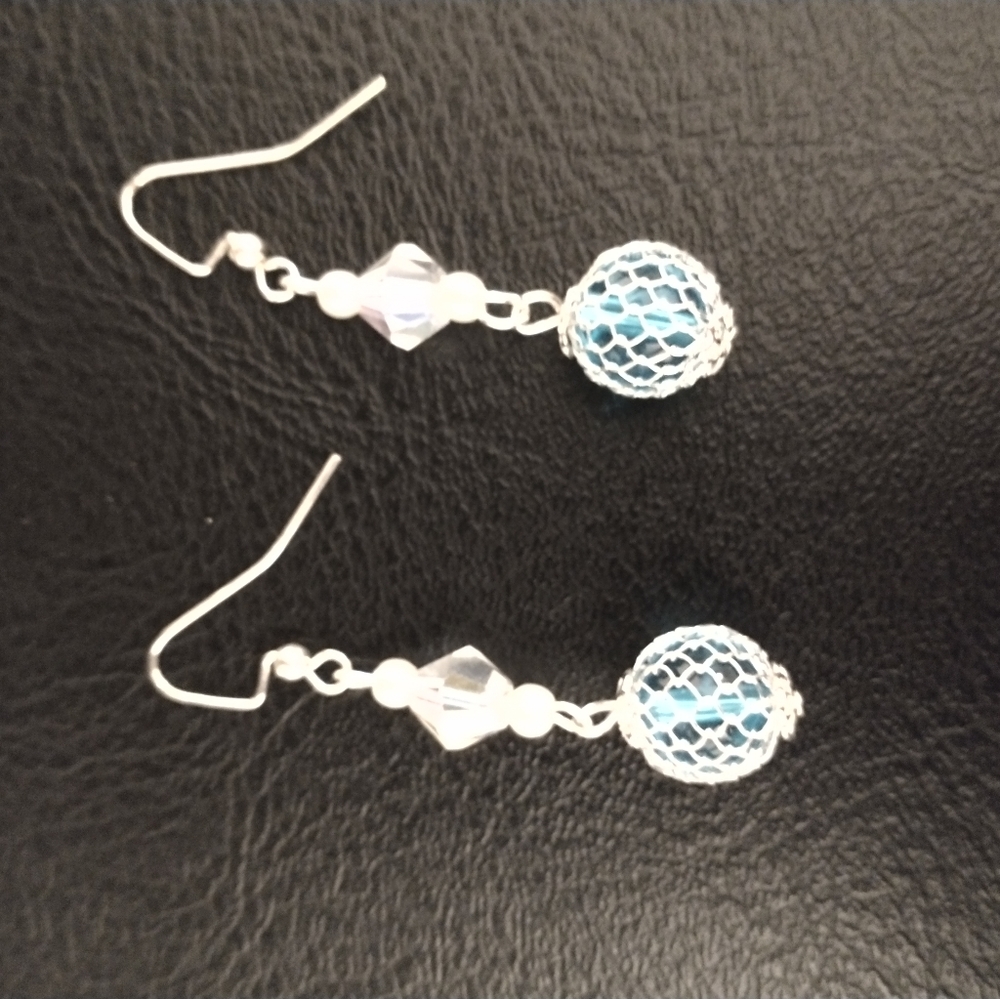 Earrings - Picture 8 of 9